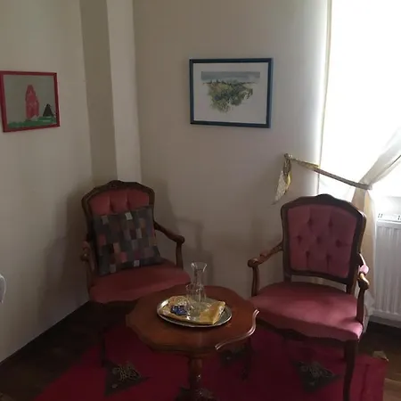 Carla Nocleg ze śniadaniem Ehrenhausen