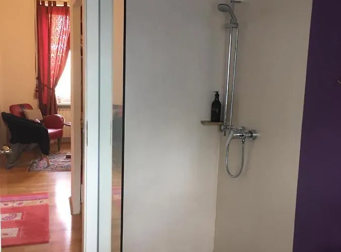 فندق مبيت وإفطار Carla